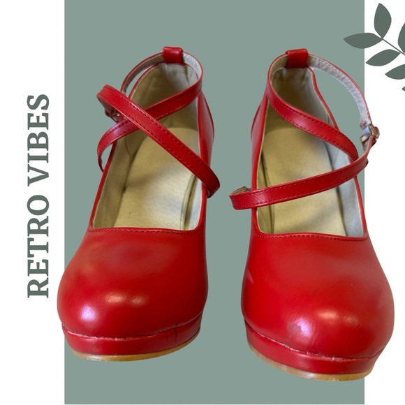 🛍️3/$40 Retro Vintage Inspired Red Platform Mary Jane High Heel Strap Sz 8.5 39 - Picture 5 of 9